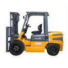 Yellow Color Warehouse Lifting Equipment / Diesel Engine Forklift 3.5 Ton